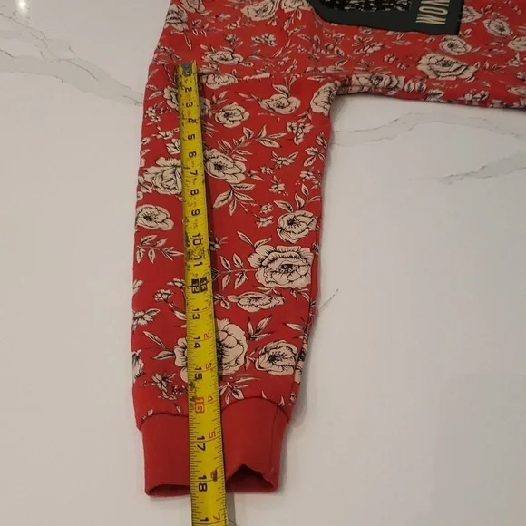 Springfield Sweatshirt Red Floral Women's Small - Picture 12 of 16